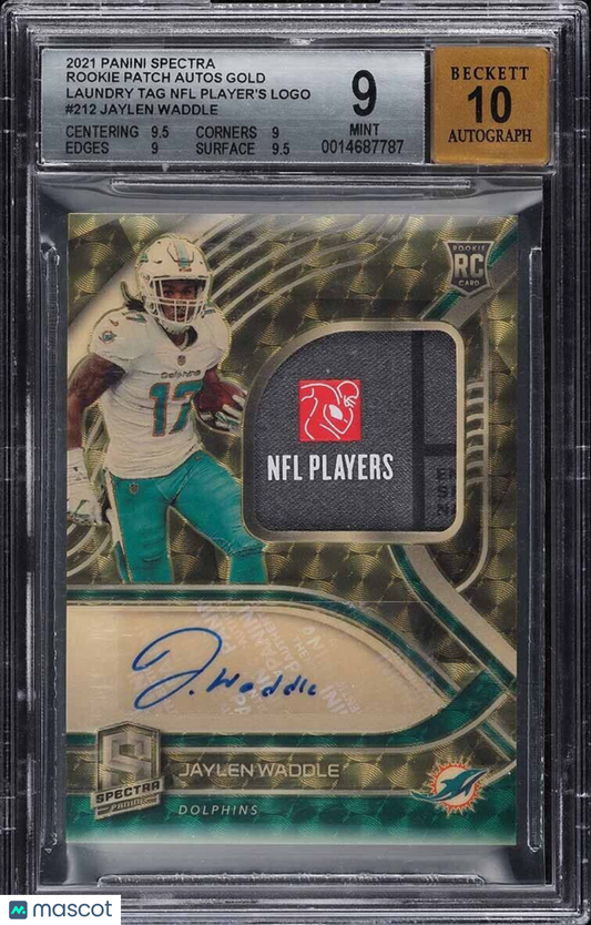 2021 Panini Spectra Jaylen Waddle #212 Gold 1/1 BGS 9 Auto 10