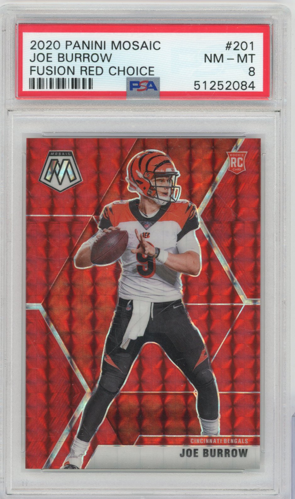 2020 Panini Mosaic Football Joe Burrow #201 Choice Fusion Red English PSA 8