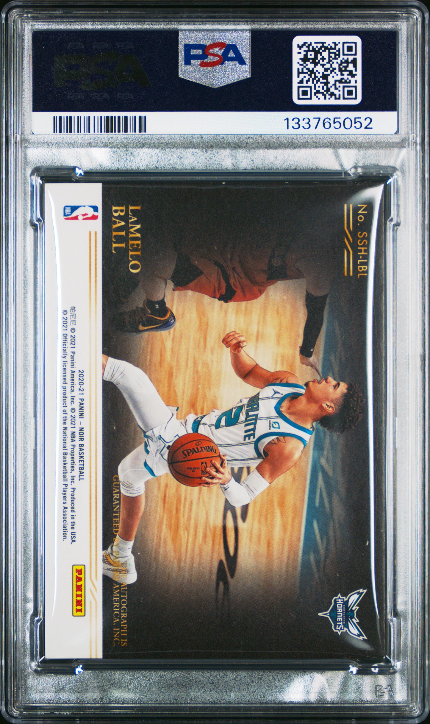2020 Panini Noir Spotlight Signatures Horizontal Lamelo Ball #LBL PSA 8 /99